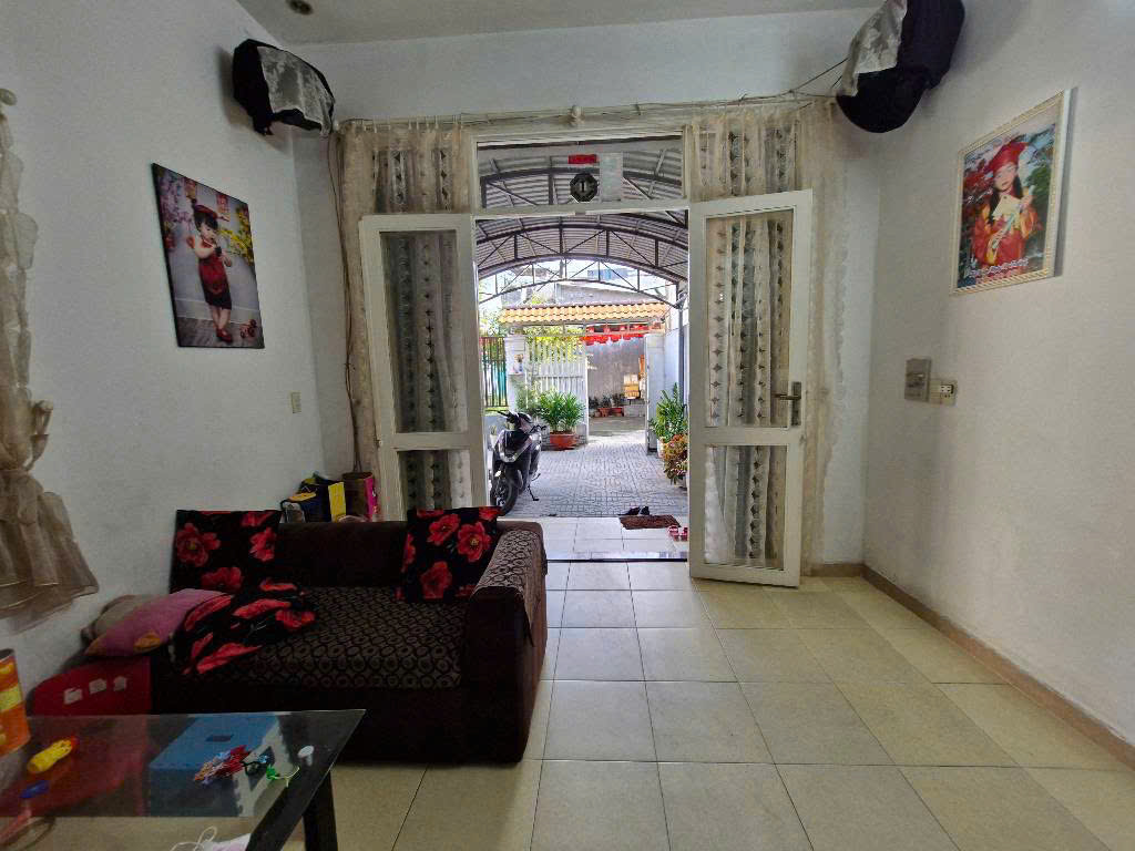 BÁN NHÀ 3 TẦNG KIÊN CỐ - HẺM XE TẢI - CẠNH NGUYỄN DUY TRINH - CHỈ NHỈNH 7 TỶ